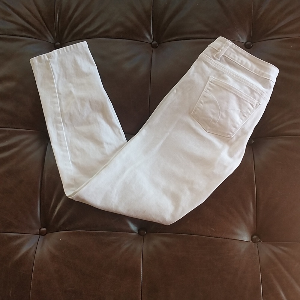 Like new* Calvin Klein ultimate skinny white jeans